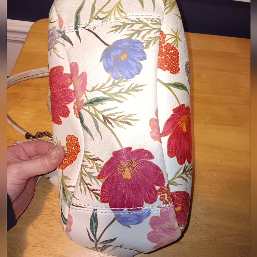 Kate Spade Leather Floral Chain Shoulder Bag - Picture 3 of 4